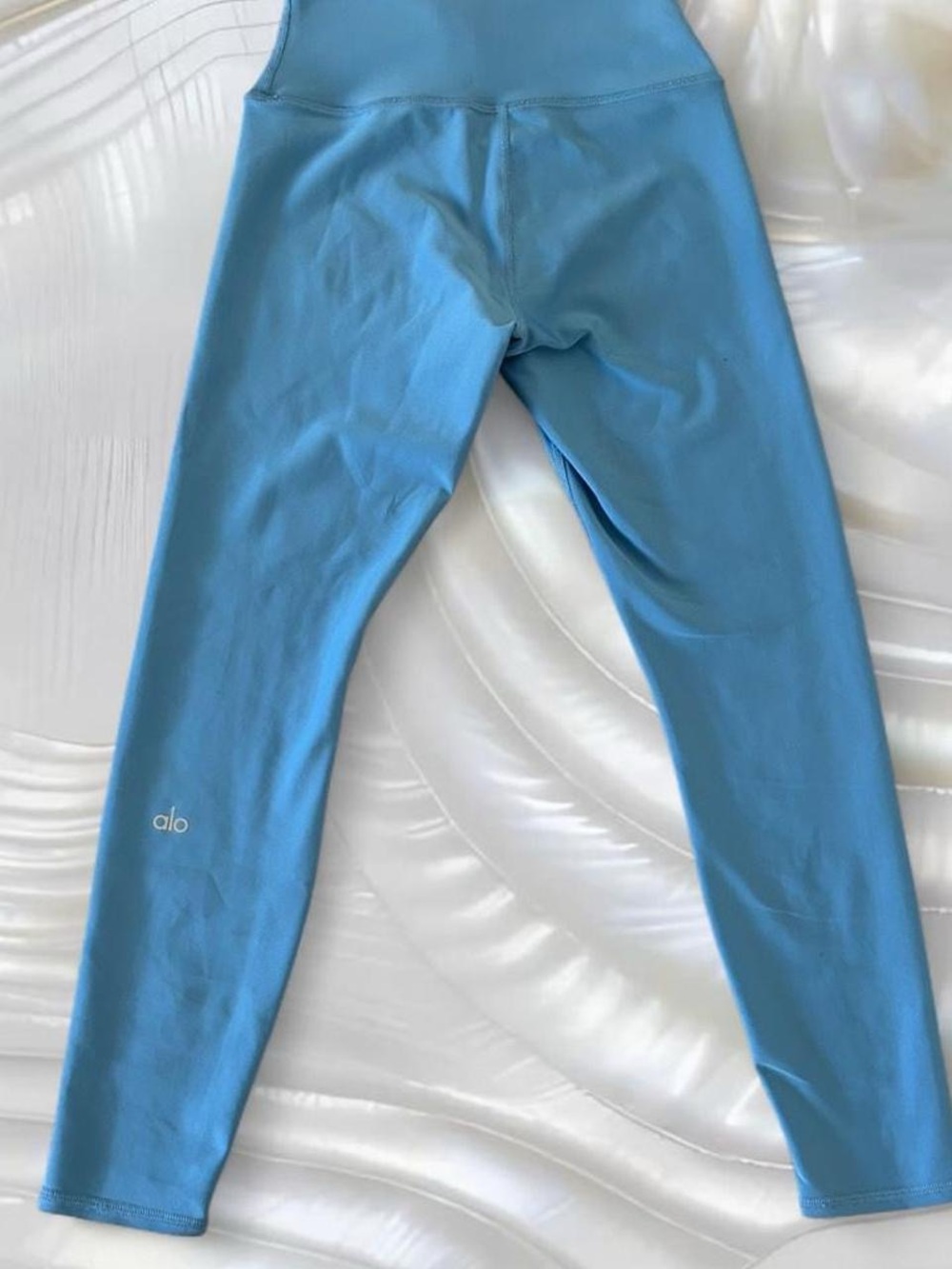 Alo Yoga blue leggings